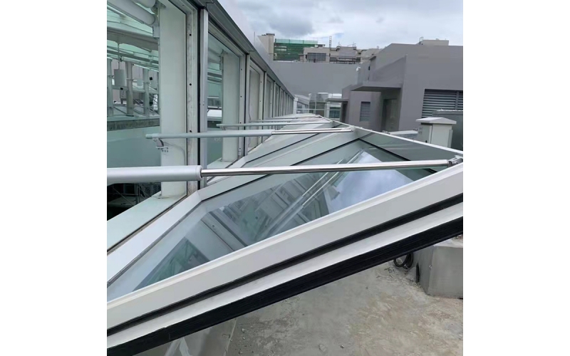 如何延長螺桿式開窗機(jī)的使用壽命？